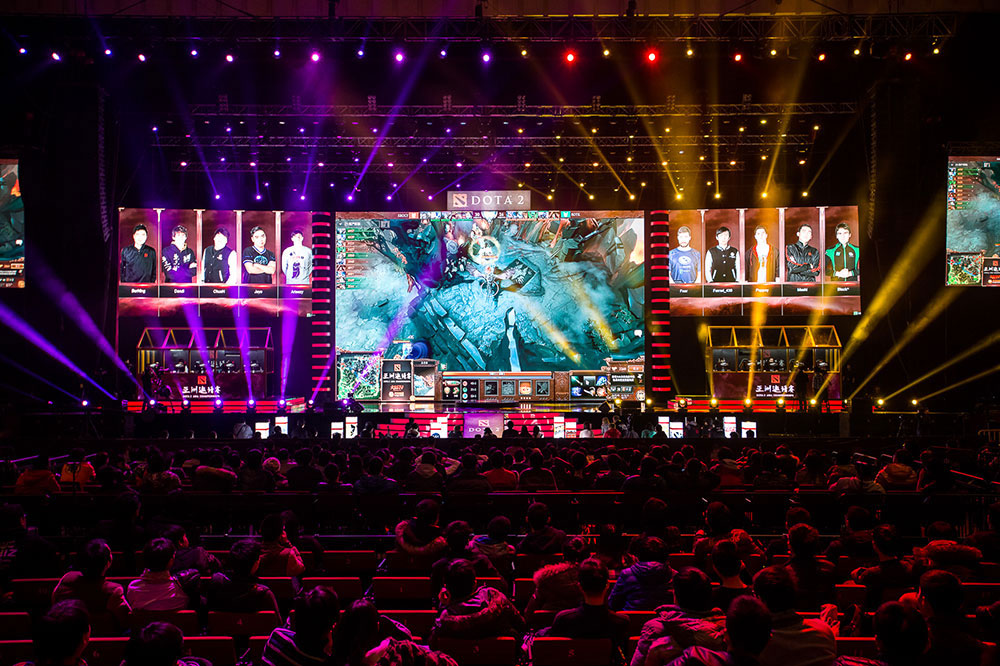 LGD战队肉山团战扭转乾坤，第三局策略调整夺天王山之战胜利